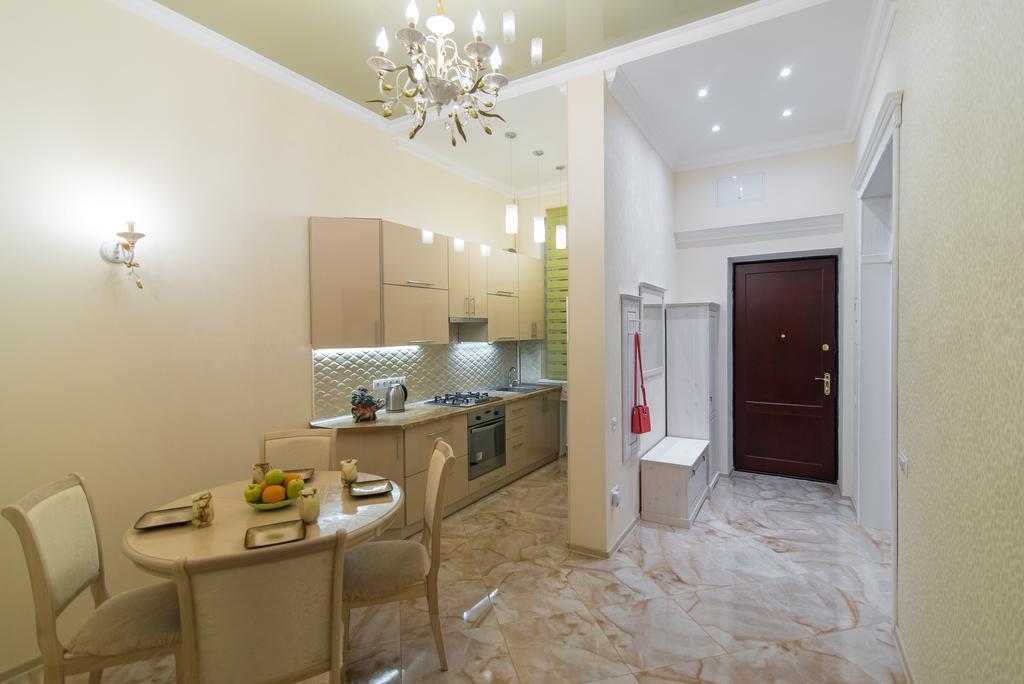 Vip Apartment In The Very Center Of Odessa With Sea View Zewnętrze zdjęcie