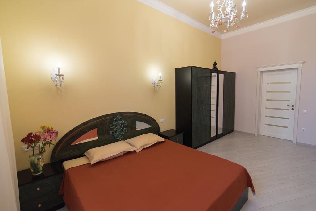 Vip Apartment In The Very Center Of Odessa With Sea View Zewnętrze zdjęcie